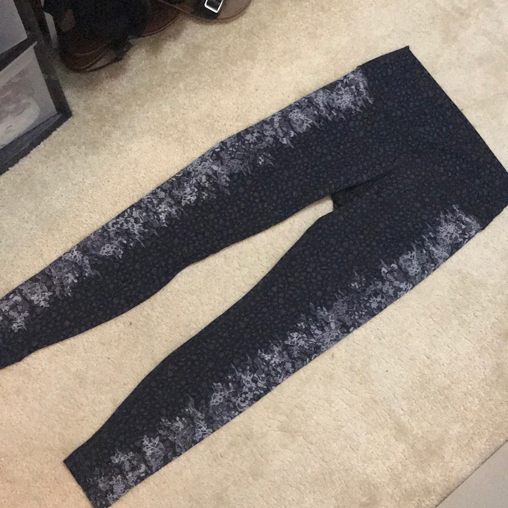 Lulu lemon high rise winder under